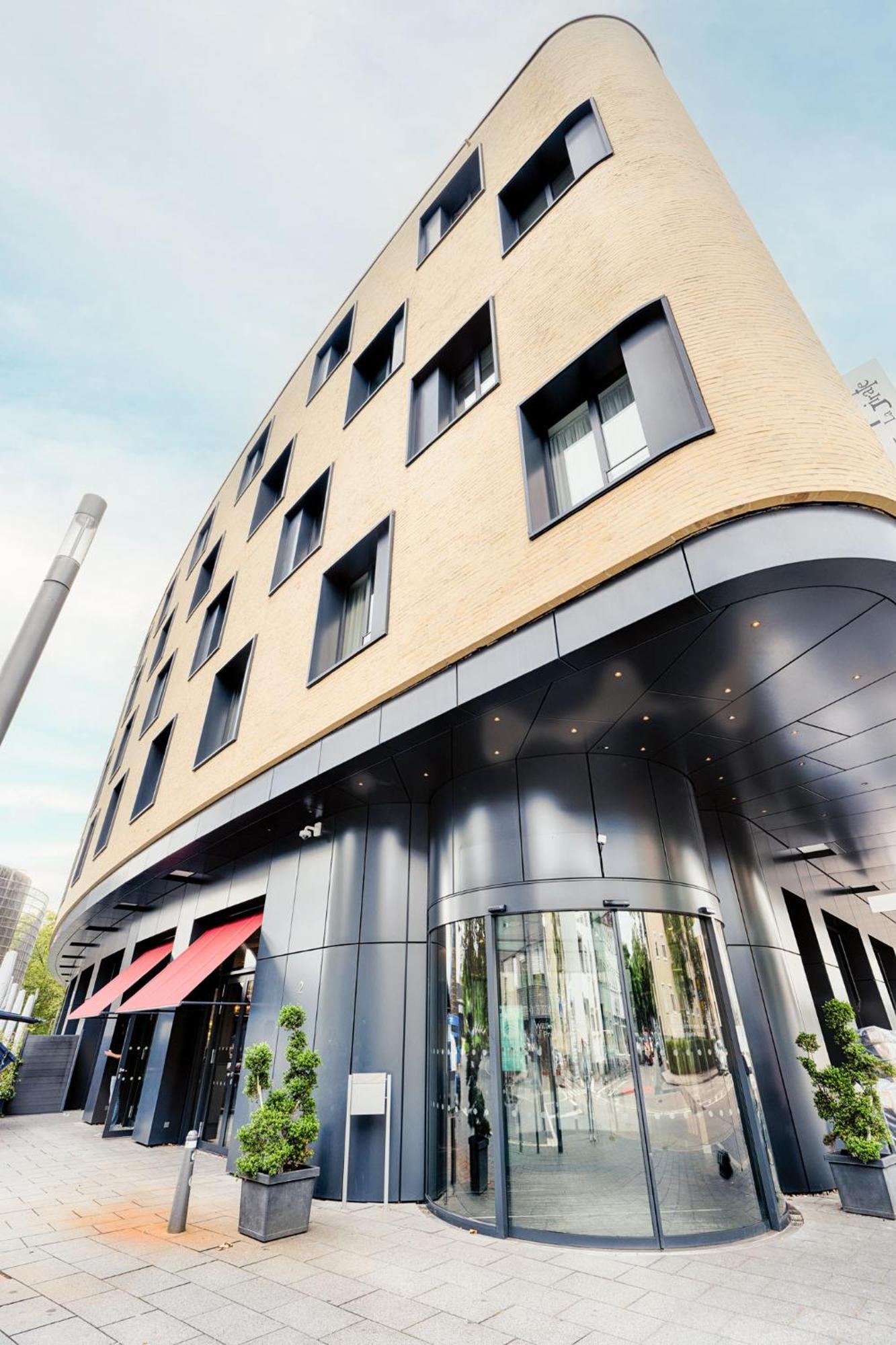 Premier Inn Heilbronn City Centre Exterior photo