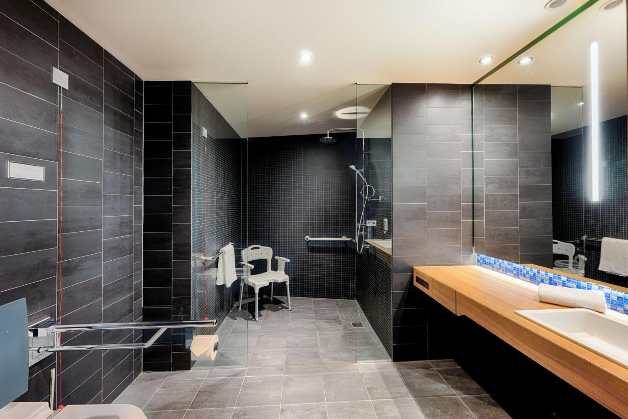 Premier Inn Heilbronn City Centre Exterior photo
