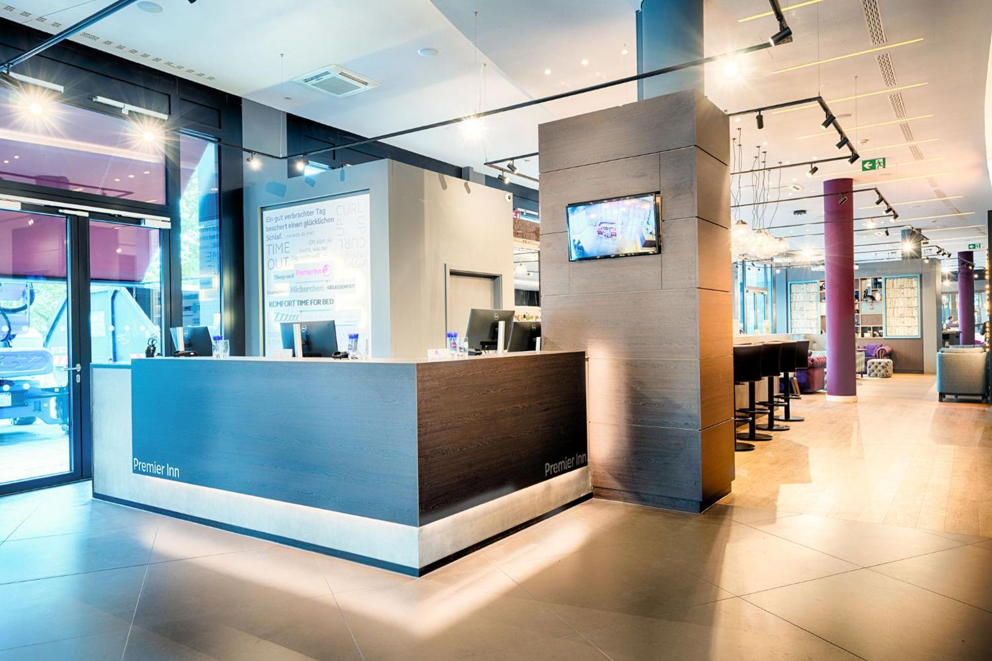 Premier Inn Heilbronn City Centre Exterior photo